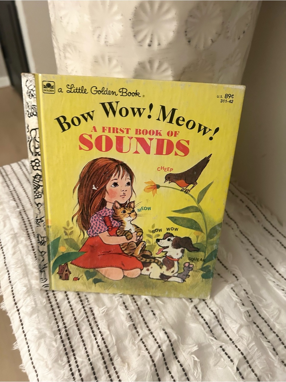 Vintage Bow Wow! Meow! A First Book of Sounds Little Golden Book